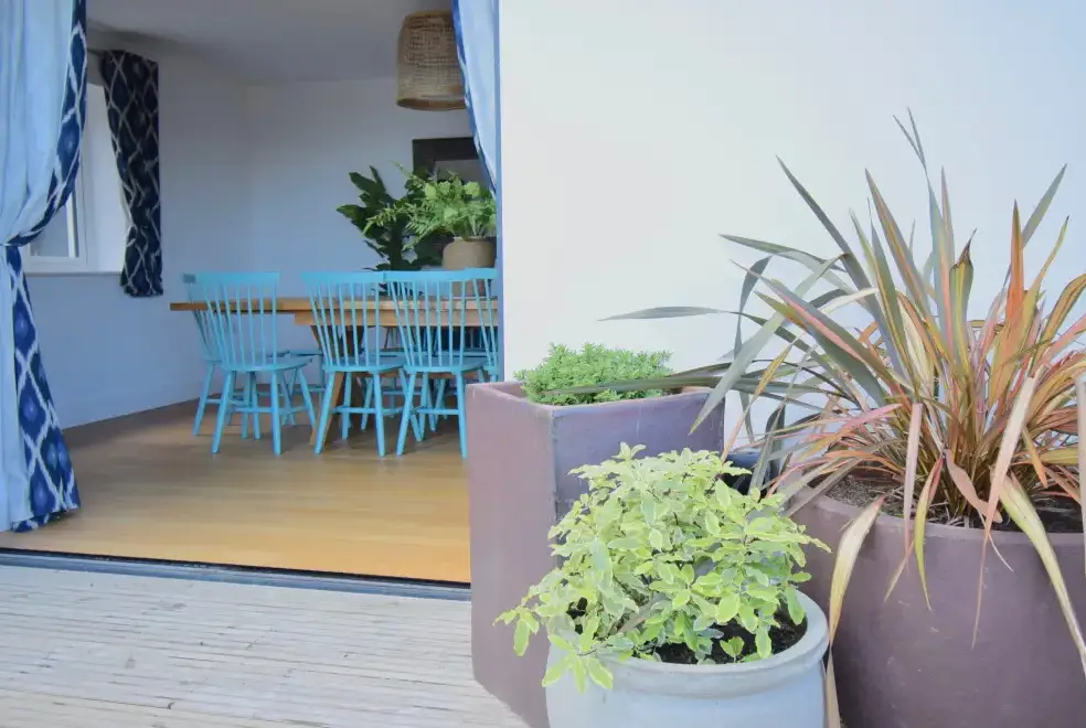 Dining room at Ty Ni