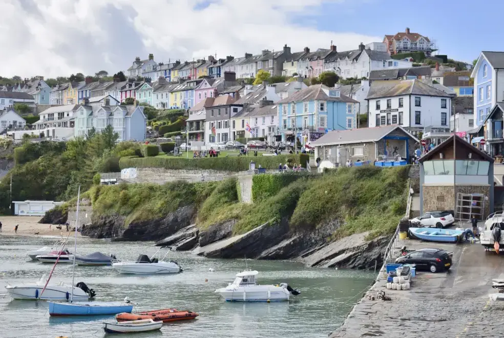 Coastal scenes near Ty Ni