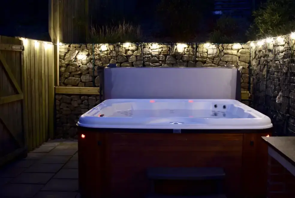 Private Hot Tub at Ty Ni