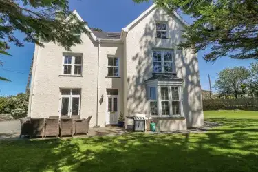 Gwynedd  Golfing holidays 