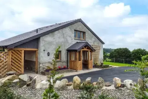 Tyn Y Celyn Uchaf, Denbighshire, from the outside