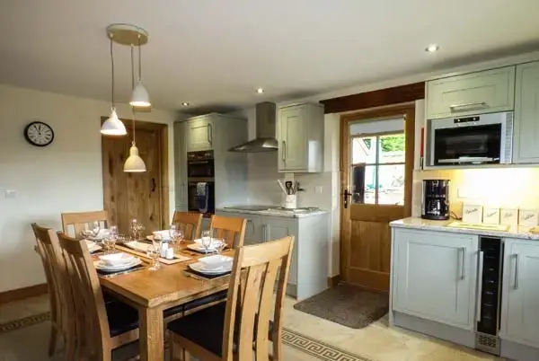 Kitchen/diner at Tyn Y Celyn Uchaf