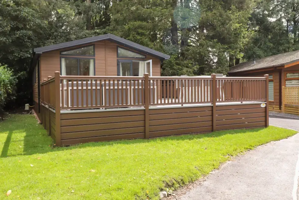 Unique Luxury Lodge, from the outside