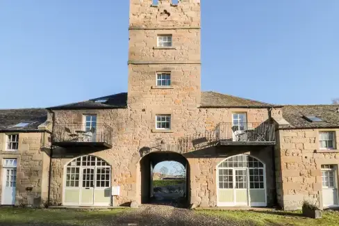 Unique Tower House near the River Tweed - Photo 1