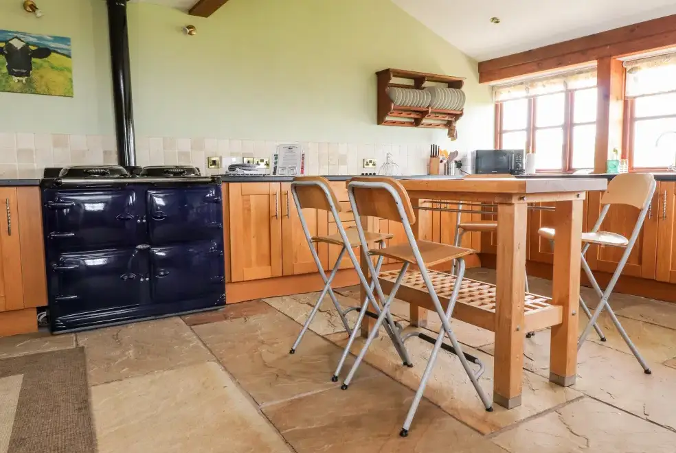 Farmhouse style kitchen at Usherwoods Dairy