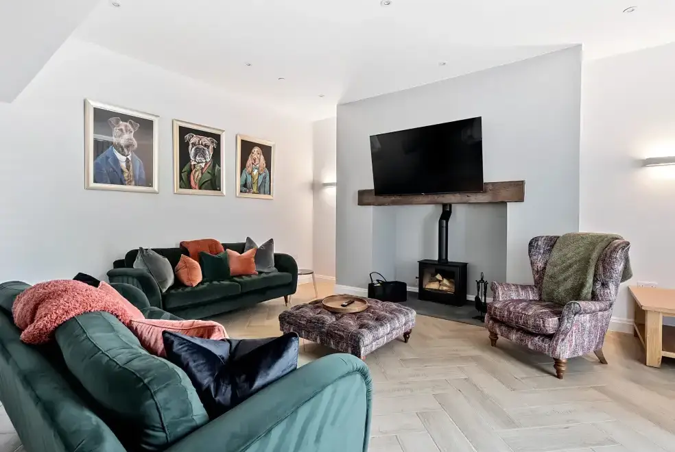 Lounge at Valerian Lodge