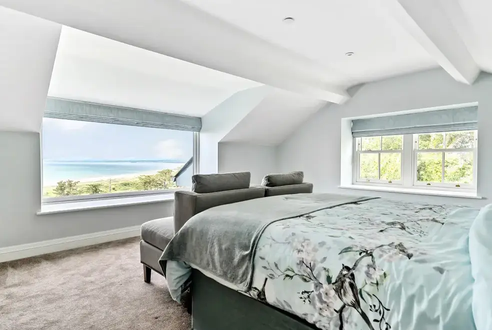 Bedroom at Valerian Lodge