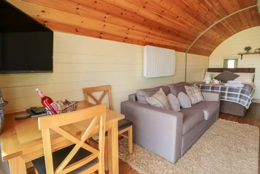 Open plan living area at Valley View Cabin