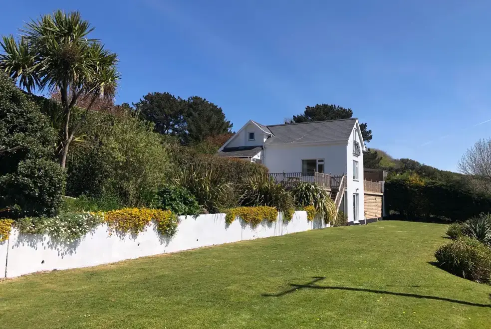 Valley View, from the outside