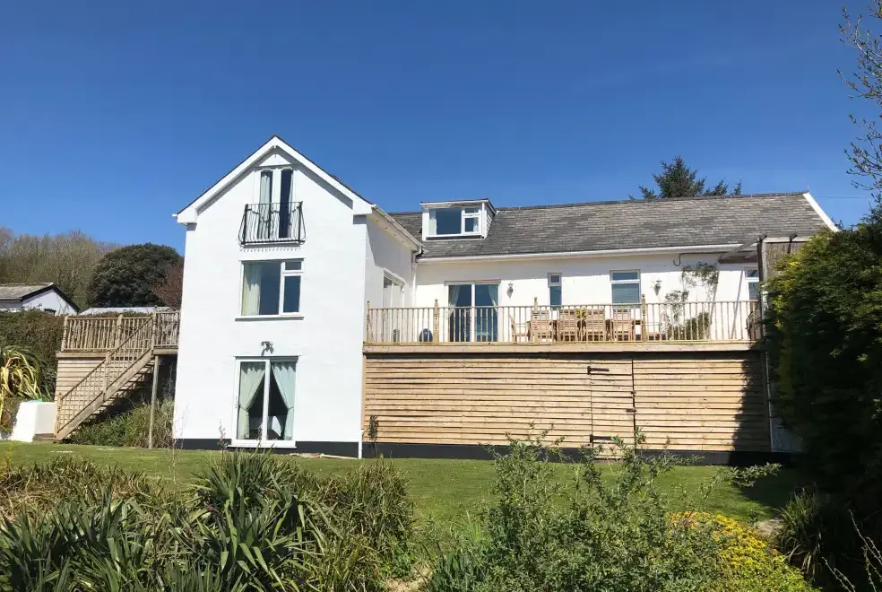 Valley View, from the outside