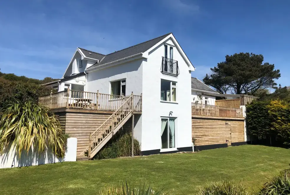 Valley View, from the outside