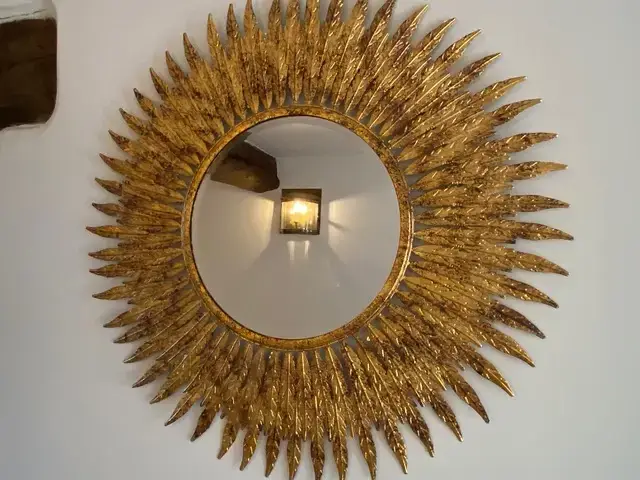 Luxurious interior at Victory Cottage