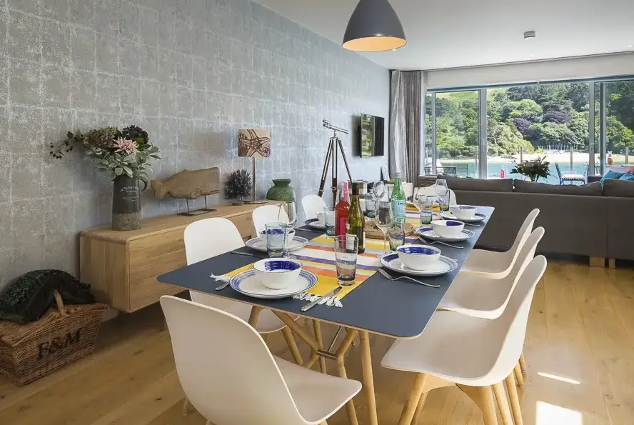 Open plan living area at Villa 8, Estura