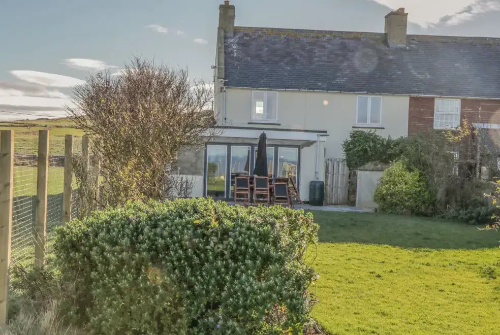 Enclosed garden at Voebroch