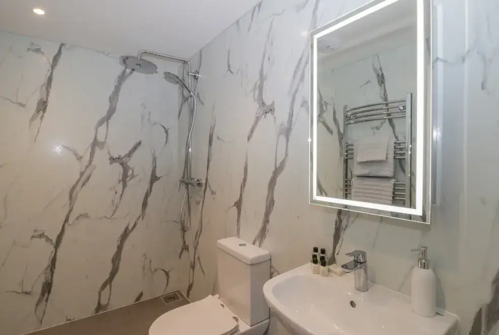 Shower room at Voebroch