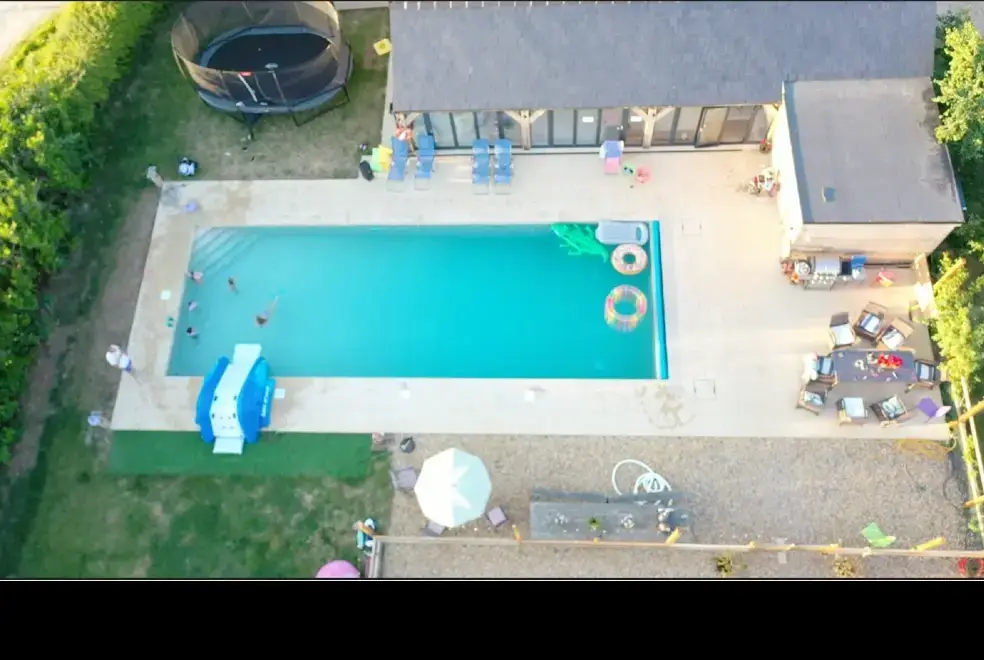 Outdoor swimming pool at Waterperry Cottage at Oxford Country Cottages