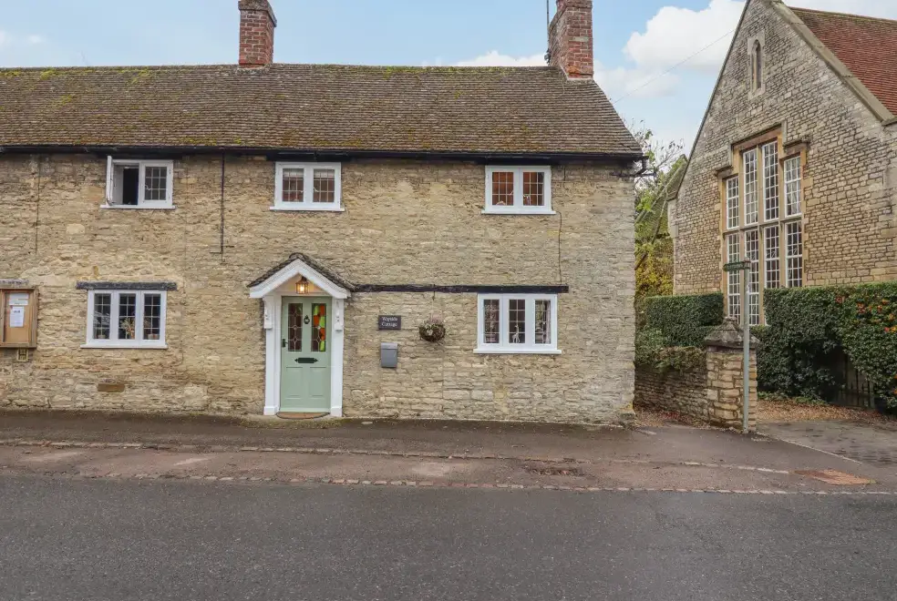 Surrounding area near Wayside Cottage