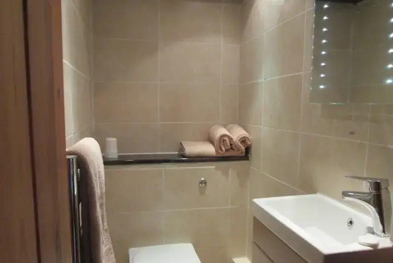 Loo at Weathervane Cottage