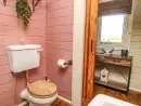 Loo at Westfield Lodge - thumbnail photo