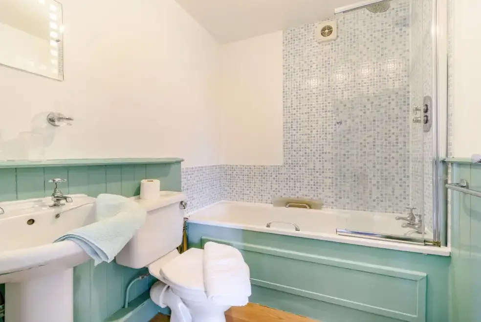 Family bathroom at What a View at Quayside Apartment