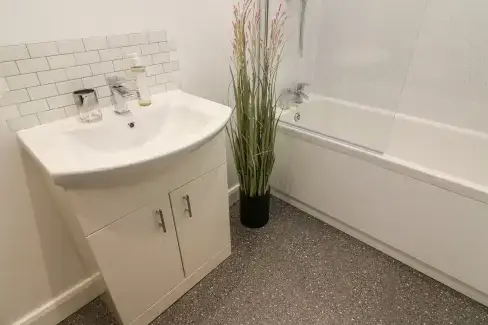 Family bathroom at Whernside Lodge, North Yorkshire