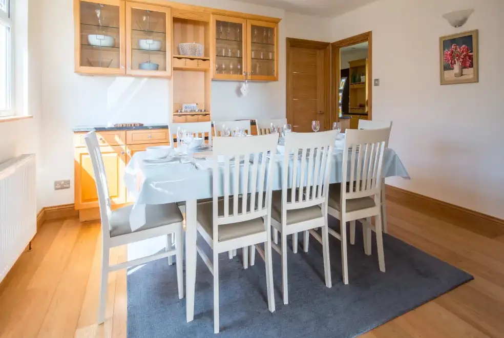 Dining room at White Sands