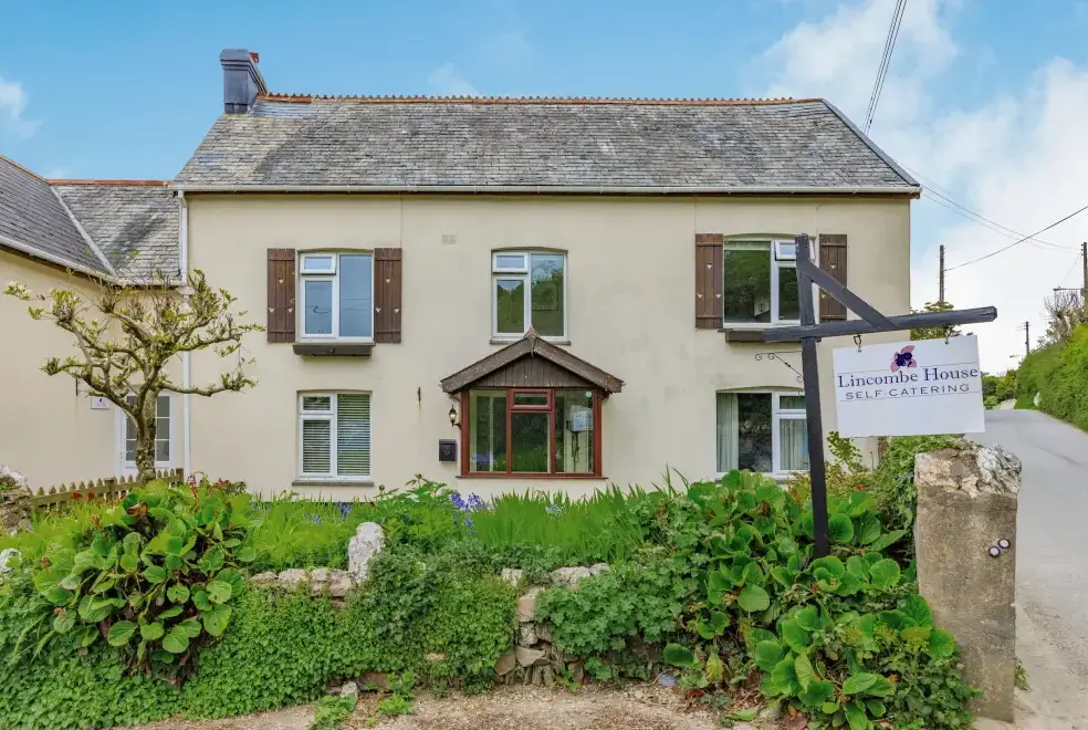 Whitestone Pets Allowed Cottage for 4, Ilfracombe, North Devon , from the outside