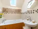 Family bathroom at Widgeon - thumbnail photo