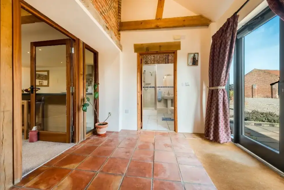 Enclosed garden at Widgeon