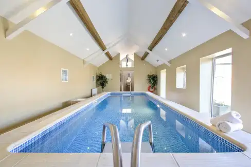 William's Hayloft with Swimming Pool, Sports Court & Toddler Play Area - Photo 1
