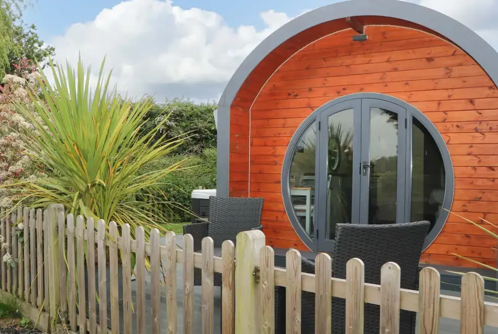 Willow Pod, from the outside