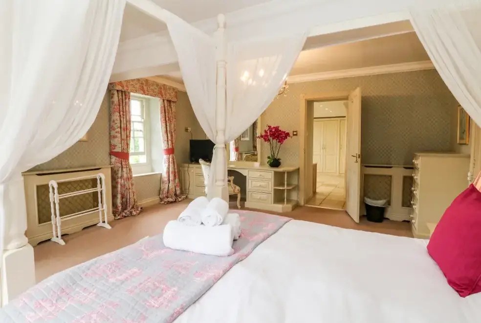 Bedroom at Winster Hall