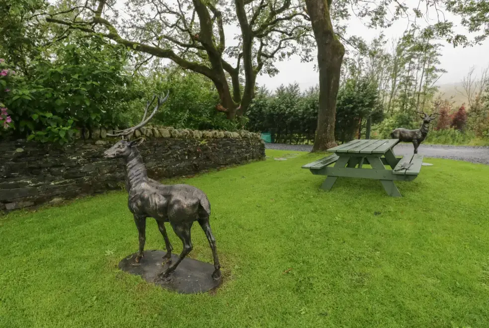 Garden at Woodside Barn Family Cottage, Near the Lake District National Park