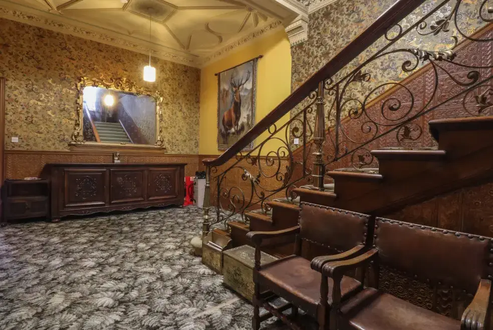 Lounge at Woodside House