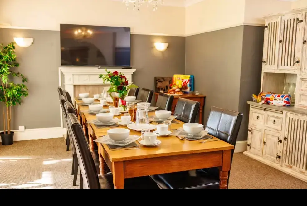 Dining room at Wye Rapids House