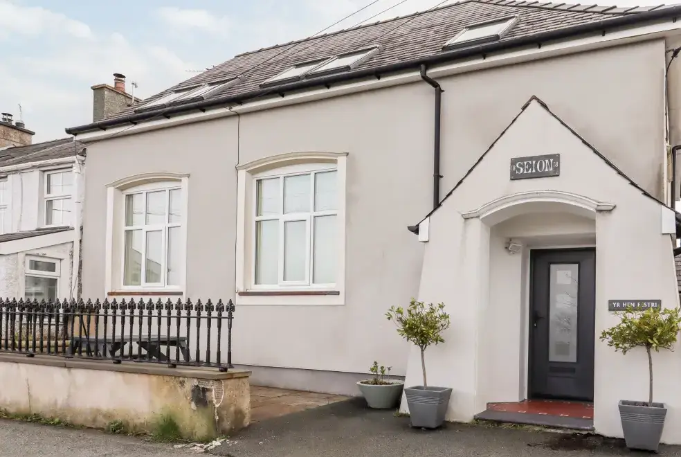 Surrounding area near Yr Hen Festri Unique Holiday House