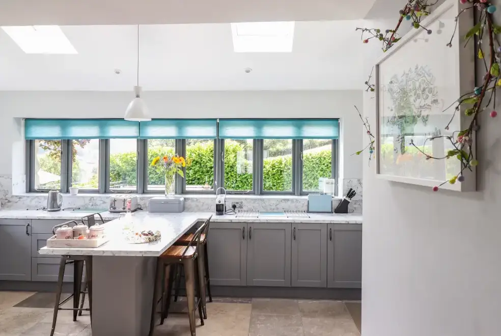 Kitchen/diner at Ysgubor Tyddyn Isaf