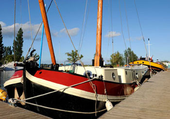 houseboat holidays Suffolk