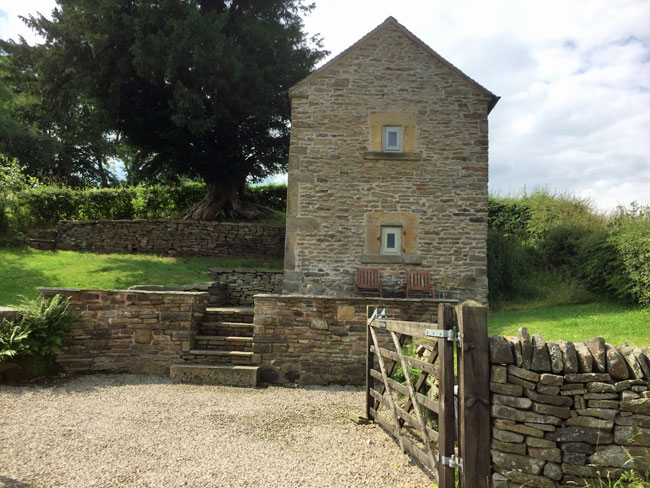 secluded Peak District cottage