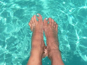 cottages with swimming pools in various areas in England