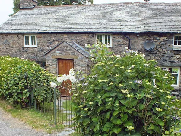 wooden cottage scaffel pike cumbria