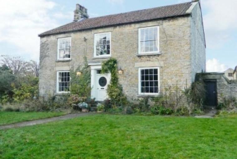Manor Farm Family Farmhouse, Hutton Buscel, Yorkshire, North England