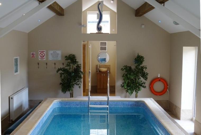 Olivers Mill 5 Star with Shared Swimming Pool & Sports Area - Shropshire
