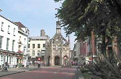 Chichester in West Sussex for self catering country cottages to rent