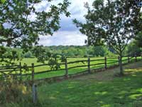 self-catering holiday cottages orpington kent