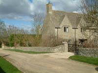 cosy cottages with central heating Cotswolds