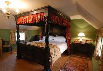 Self-catering cottages in Suffolk some with four poster beds