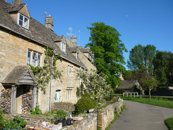 Idyllic country cottages in the Cotswolds