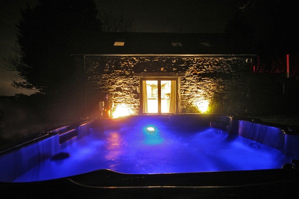 Sunridge Lodge hot tub, South West England