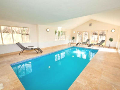 Large House Rentals With Swimming Pool